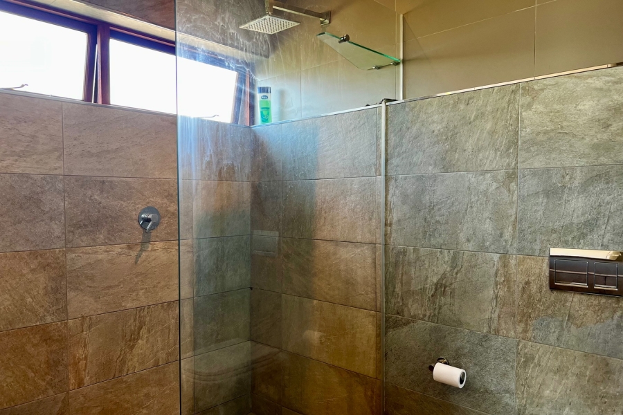3 Bedroom Property for Sale in Earls Court Lifestyle Estate Western Cape